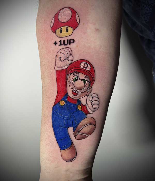 Tatuaje antebrazo Mario Bross De La Rocha Tattoo Cartagena, Murcia